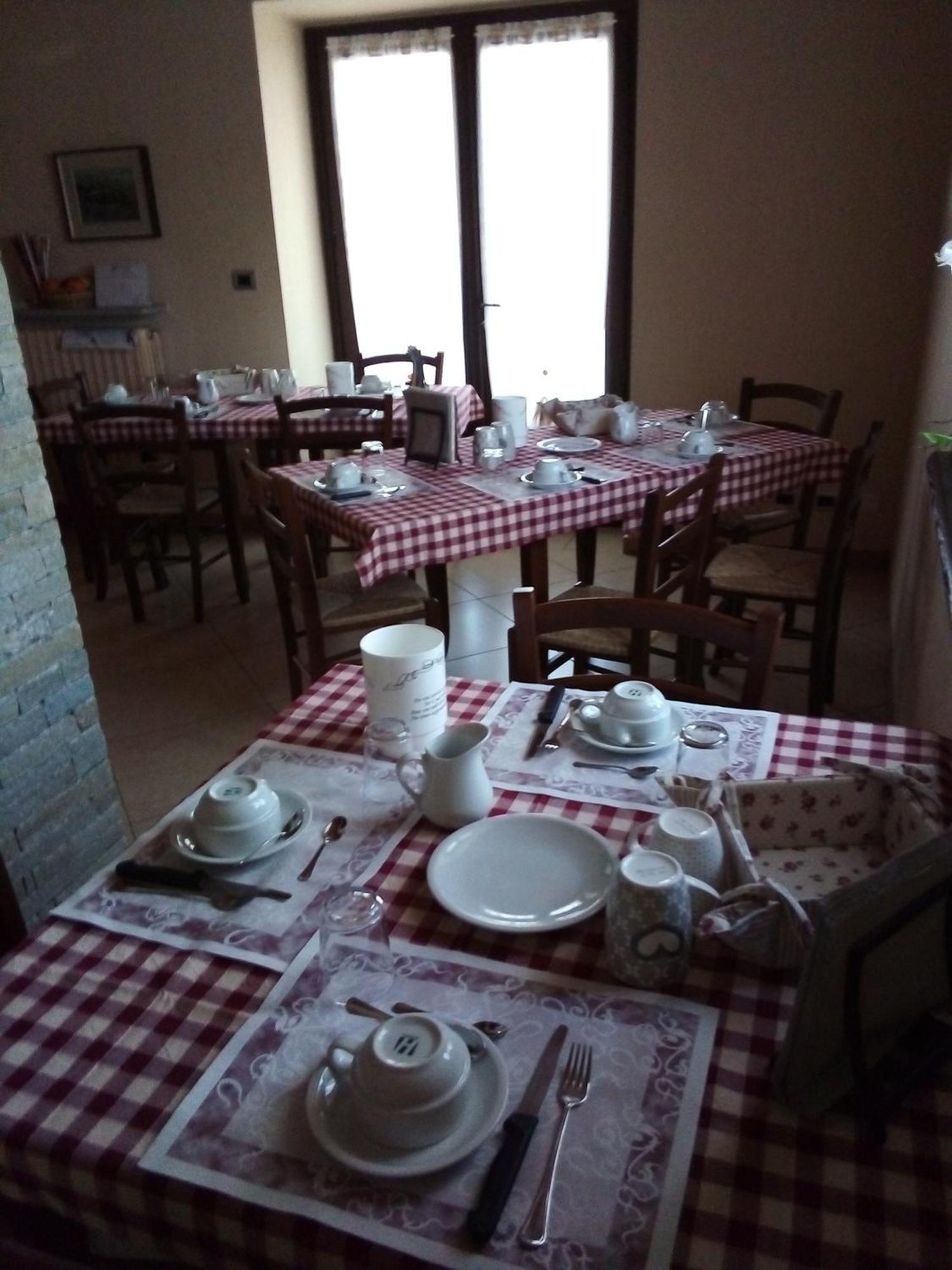 Agriturismo Ai Pruesot Bagnolo Piemonte Екстер'єр фото